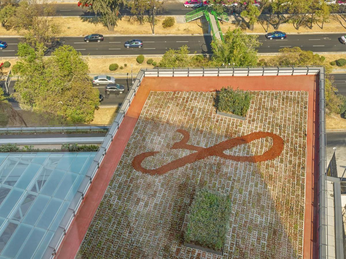 Fiesta Americana Viaducto Aeropuerto เม็กซิโกซิตี้ ภายนอก รูปภาพ The green roof of the National Museum of Australia