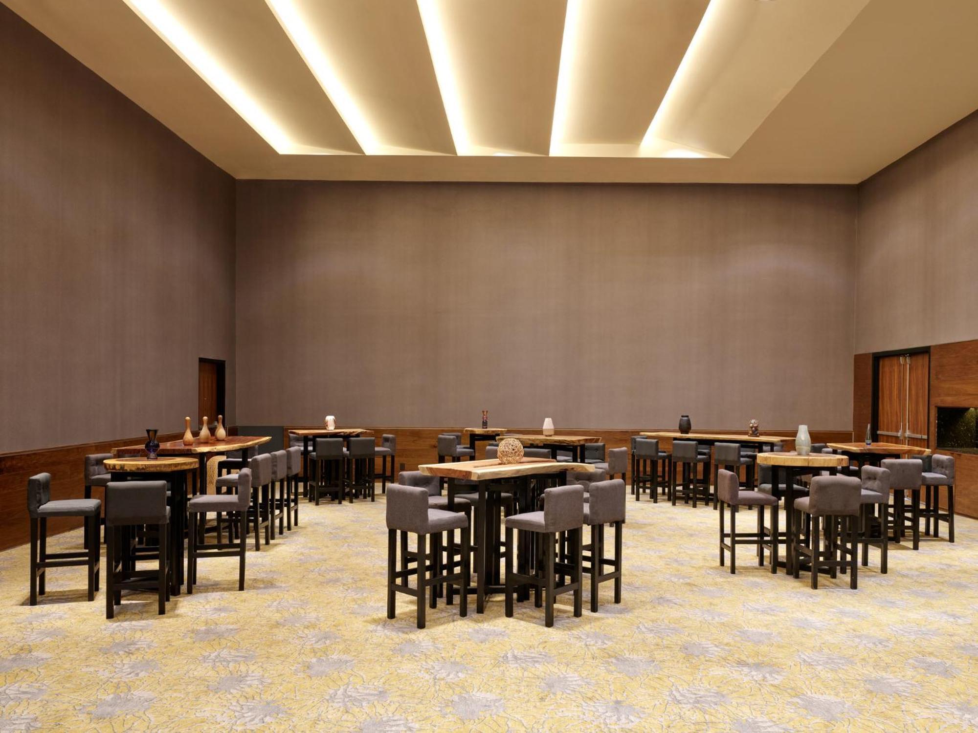 Fiesta Americana Viaducto Aeropuerto เม็กซิโกซิตี้ ภายนอก รูปภาพ The Club Lounge at KLIA