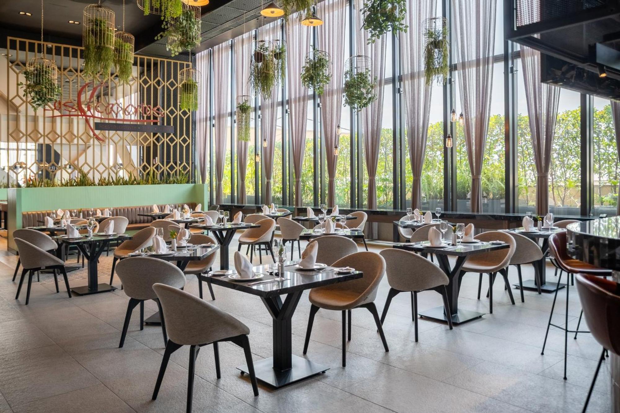Fiesta Americana Viaducto Aeropuerto เม็กซิโกซิตี้ ภายนอก รูปภาพ Restaurant interior