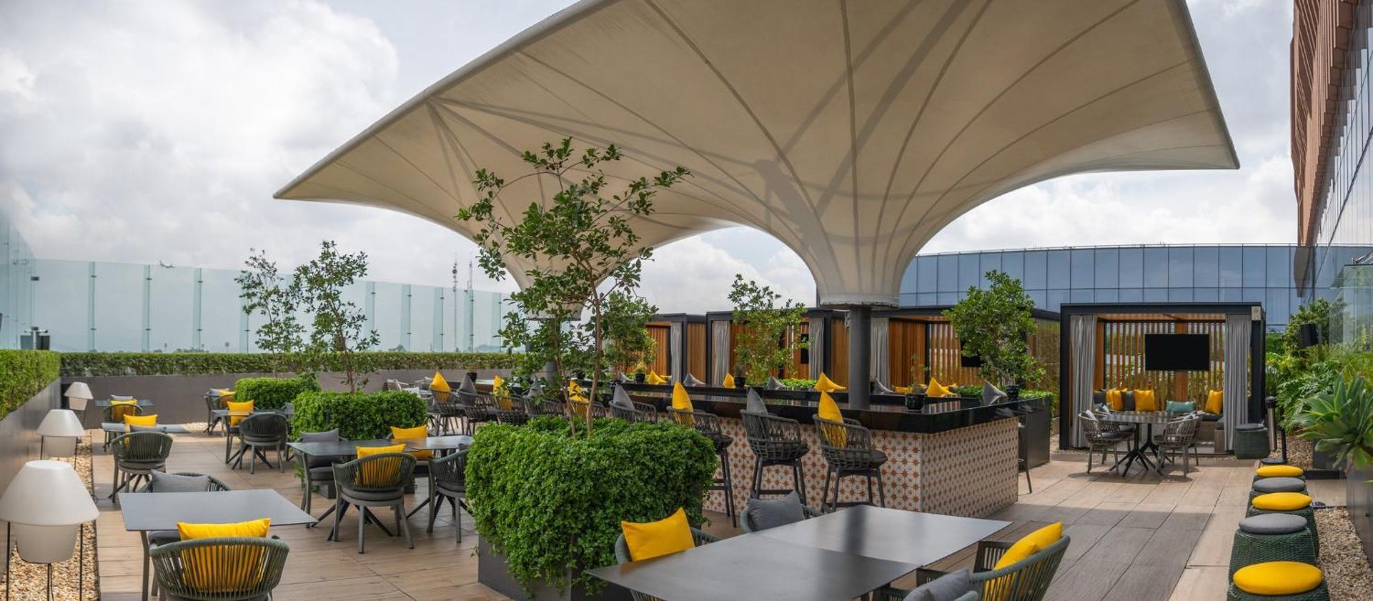 Fiesta Americana Viaducto Aeropuerto เม็กซิโกซิตี้ ภายนอก รูปภาพ The Sky Bar