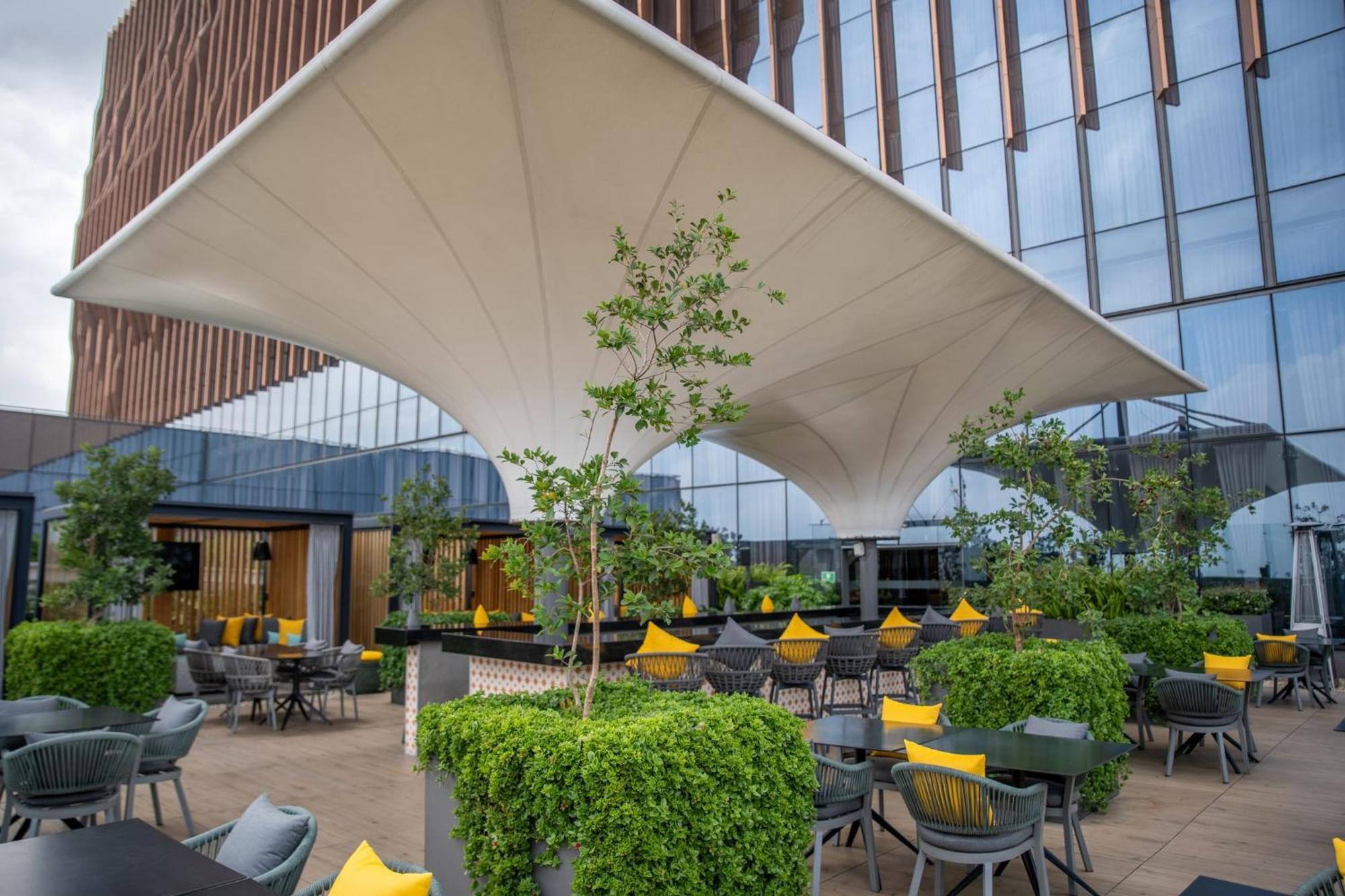 Fiesta Americana Viaducto Aeropuerto เม็กซิโกซิตี้ ภายนอก รูปภาพ The Sky Bar